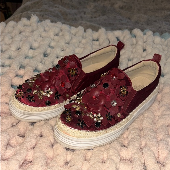 Shoes - Floral Embellished Burgundy Slip-On Sneakers